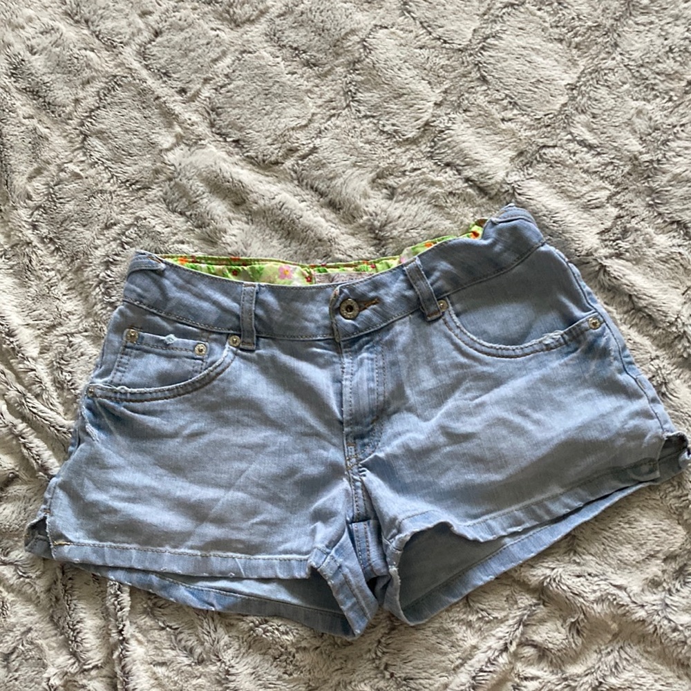 Levi’s distressed shorts